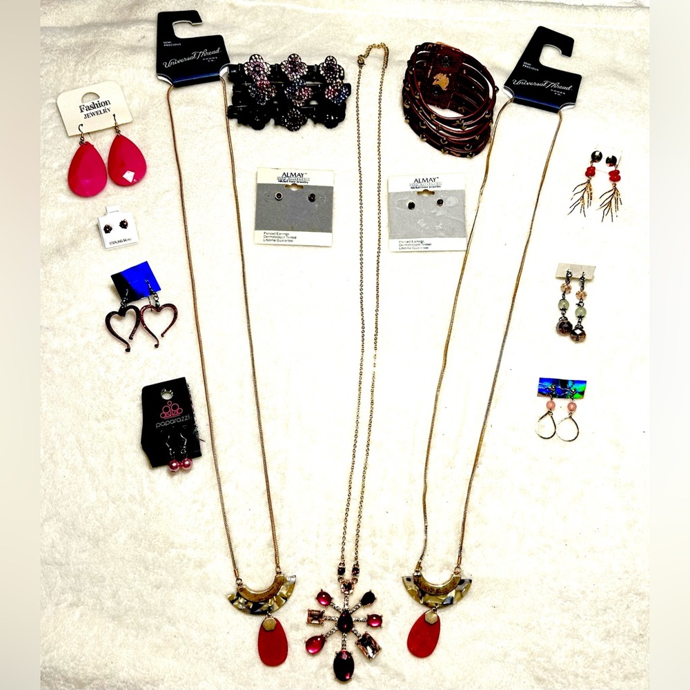 14 Piece Jewelry Lot - Pink & Red Color/Toned Jewelry